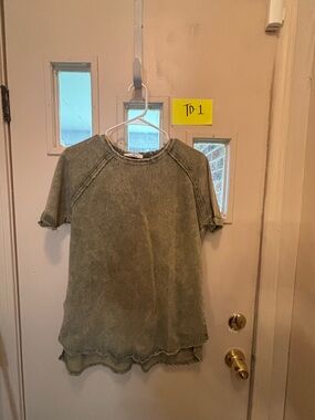 Zenana Outfitters Olive Green Short Sleeve Washed Top